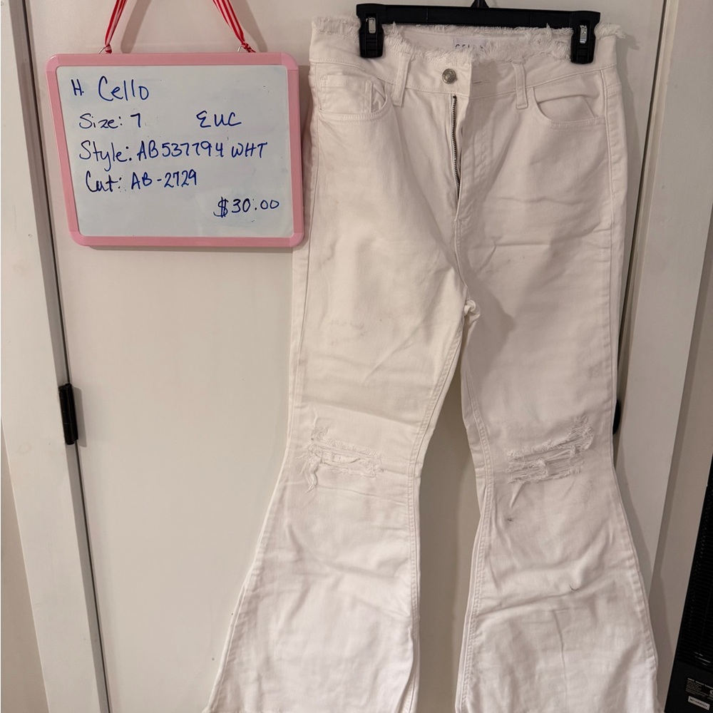 Cello Women's Classic White Flare Jeans